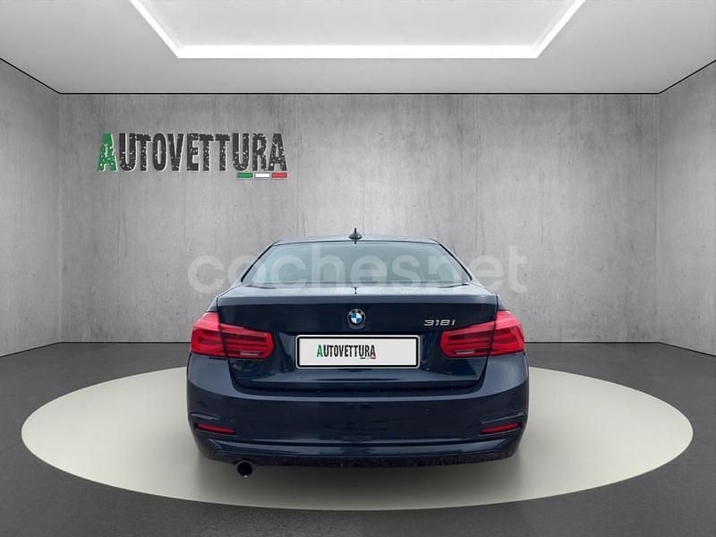 Usado BMW 318 136 CV (100 kW) 2016 Azul Berlina