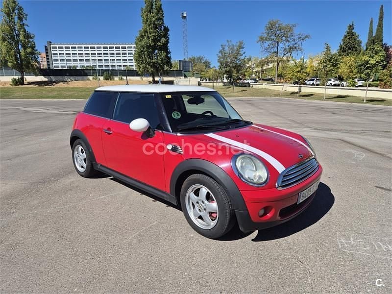 Usado Mini Cooper 120 CV (88 kW) 2008 Rojo Utilitario