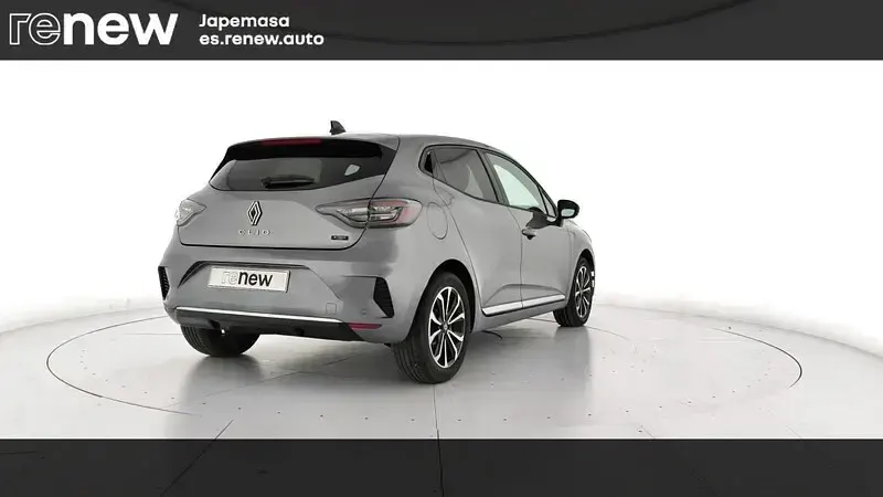 Usado Renault Clio V Techno 145 CV (106 kW) 2025 Gris Berlina