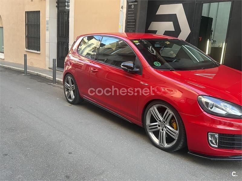 Usado VW Golf VI GTI 210 CV (154 kW) 2009 Rojo Utilitario