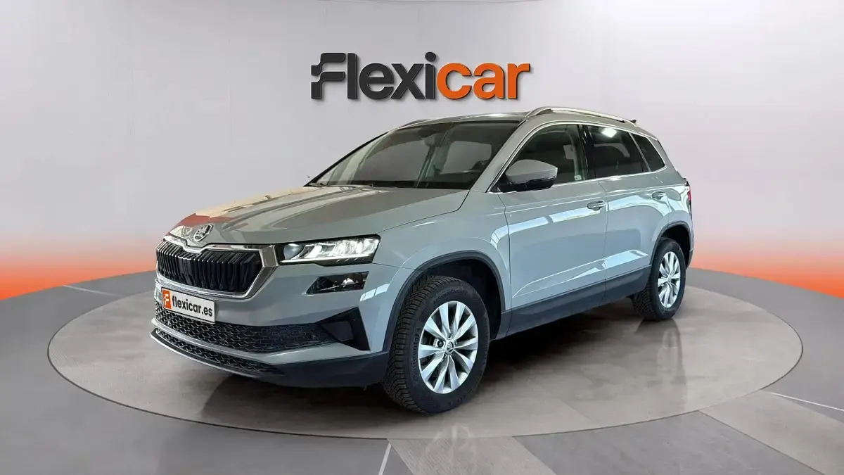Usado Skoda Karoq 150 CV (110 kW) 2024 Gris SUV
