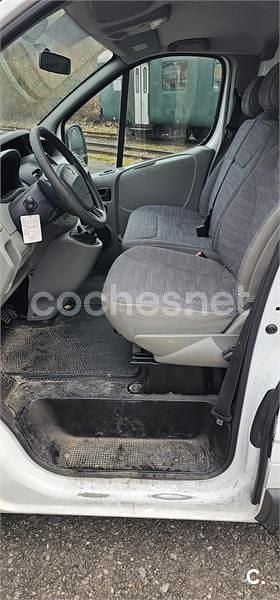 Usado Renault Trafic LIMITED 120 CV (88 kW) 2019 Blanco Monovolumen