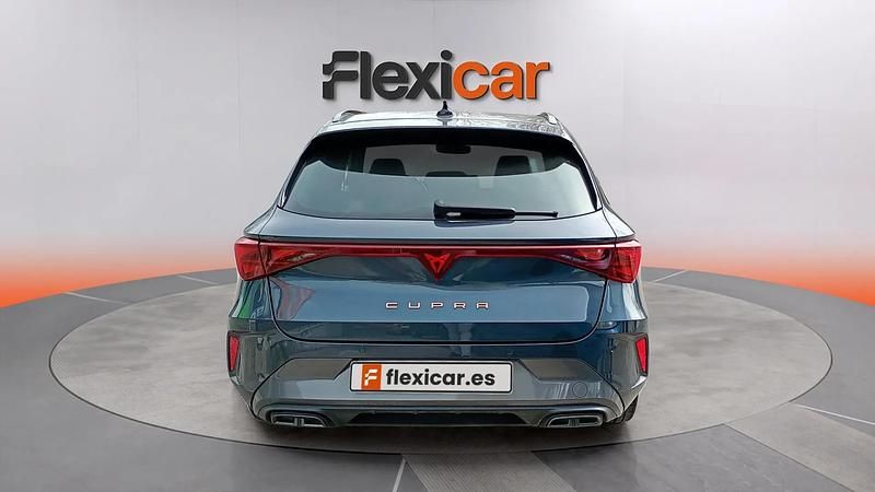 Usado Cupra Leon 150 CV (110 kW) 2025 Gris Familiar