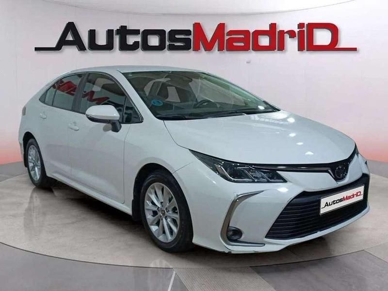 Usado Toyota Corolla Sol 126 CV (92 kW) 2022 Blanco Berlina