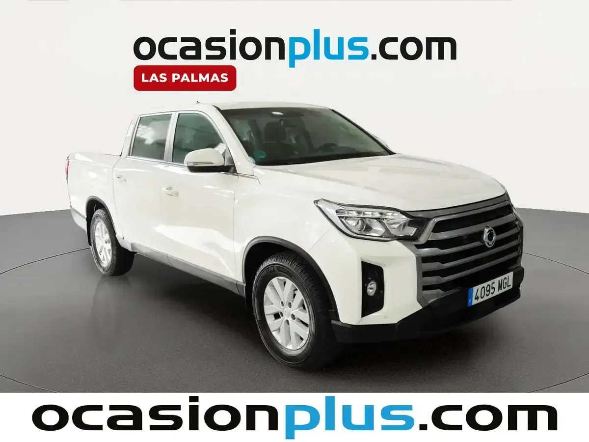 Usado SsangYong Musso 202 CV (148 kW) 2023 Blanco Pickup/Camioneta