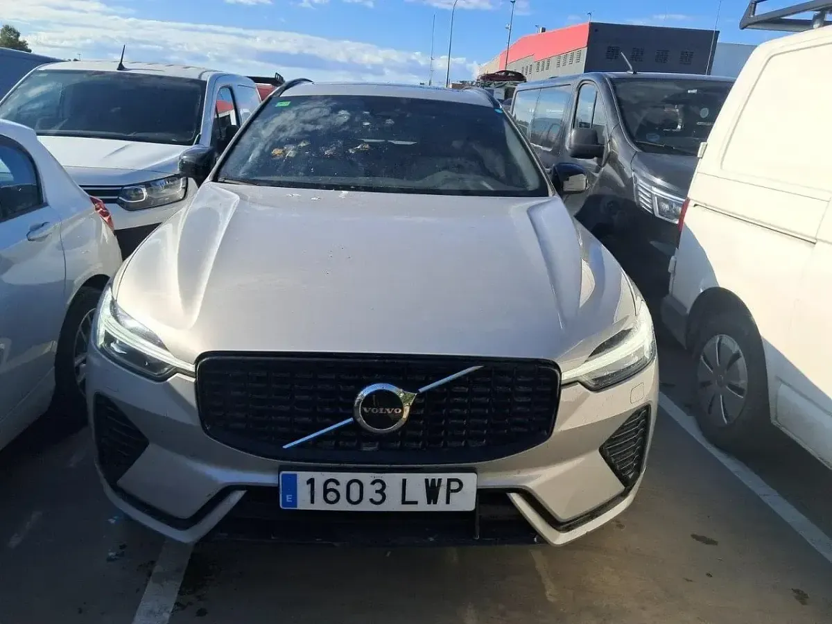 Usado Volvo XC60 R-Design 355 CV (261 kW) 2022 SUV