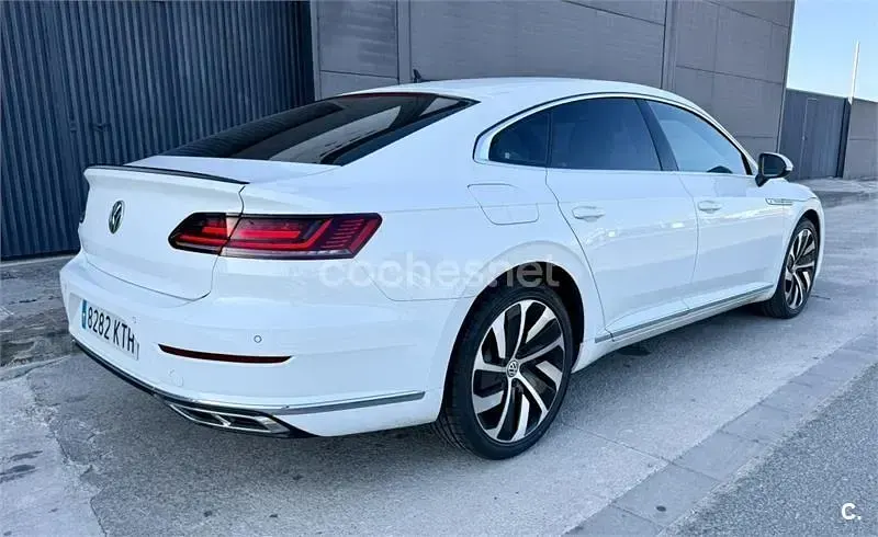 Usado VW Arteon R-line 150 CV (110 kW) 2020 Blanco Berlina