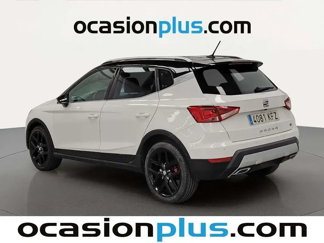 Usado Seat Arona Ecomotive 116 CV (85 kW) 2017 Blanco SUV