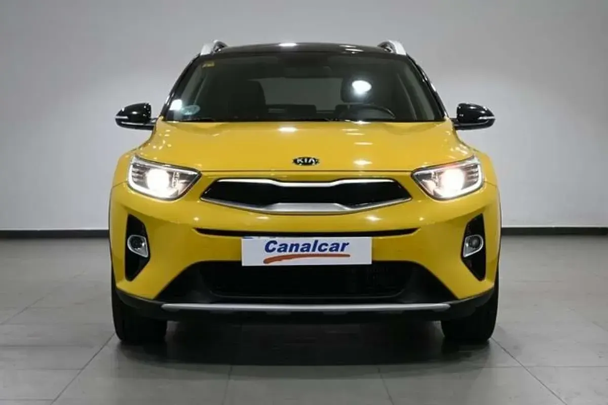 Usado Kia Stonic 101 CV (74 kW) 2018 Amarillo SUV