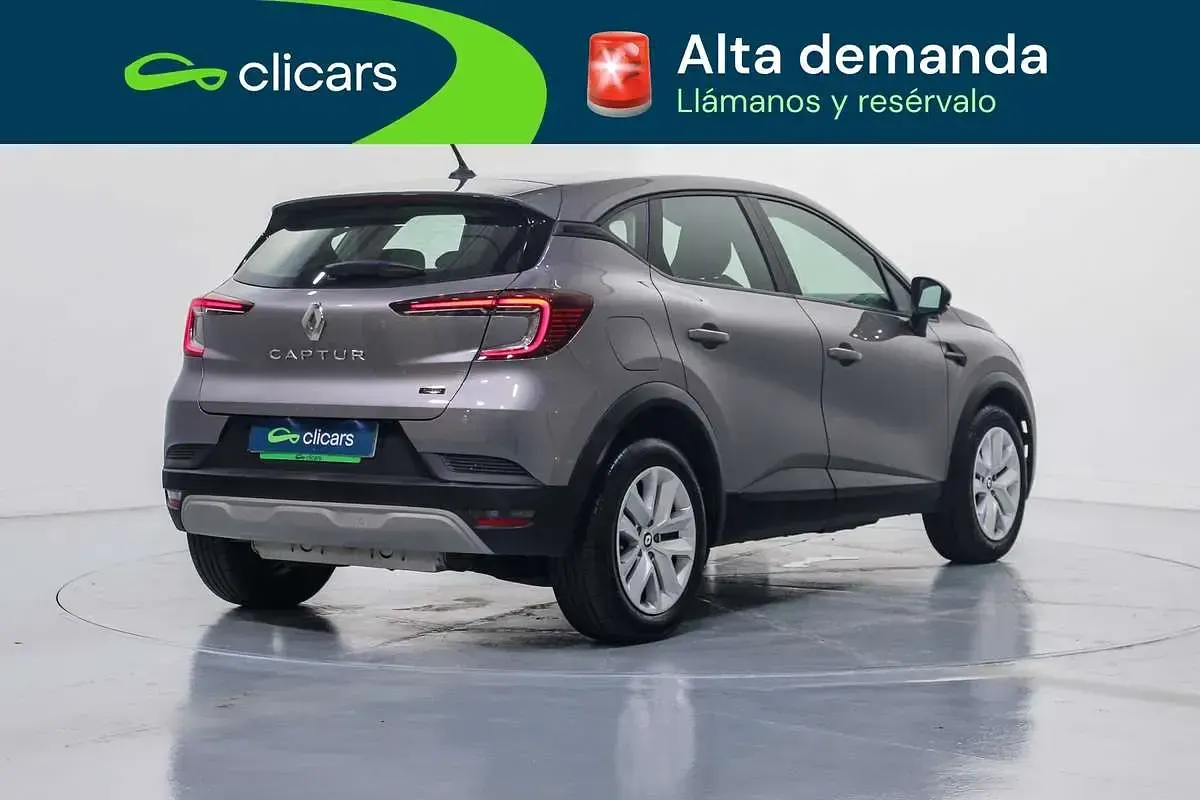 Usado Renault Captur Evolution 160 CV (117 kW) 2022 Gris SUV
