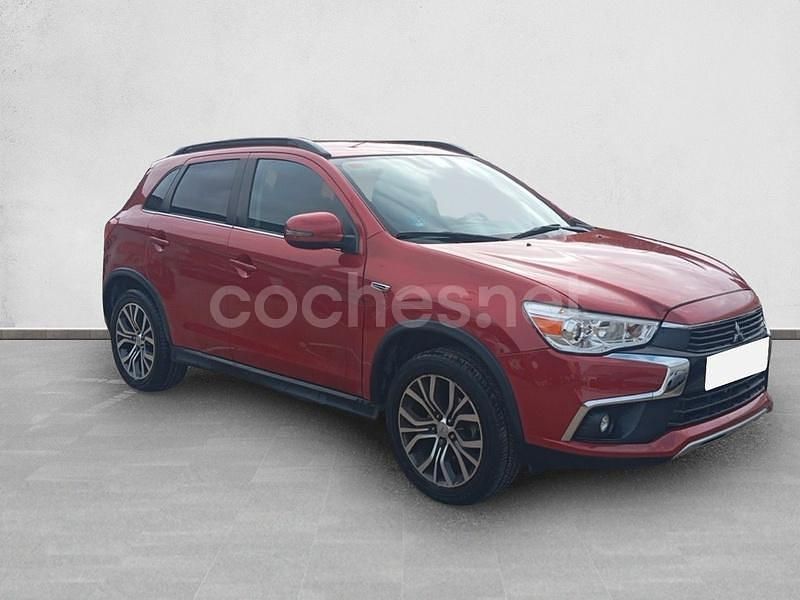 Usado Mitsubishi ASX Motion 117 CV (86 kW) 2017 Granate SUV