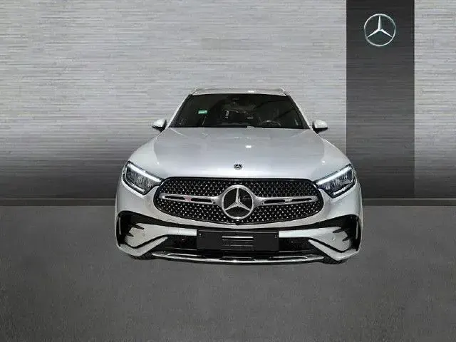 Nuevo Mercedes GLC300e 333 CV (244 kW) 2026 Plata hightech