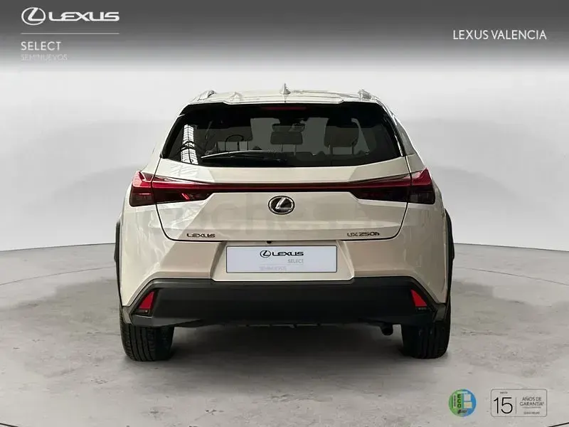Usado Lexus UX Business Edition 184 CV (135 kW) 2022 Blanco SUV