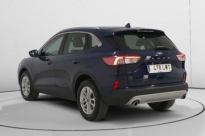 Begagnad Ford Kuga Titanium 150 HK (110 kW) 2022 SUV