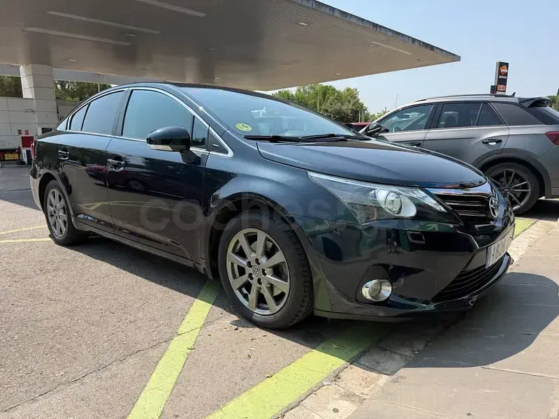 Usado Toyota Avensis Executive 143 CV (105 kW) 2015 Negro Berlina