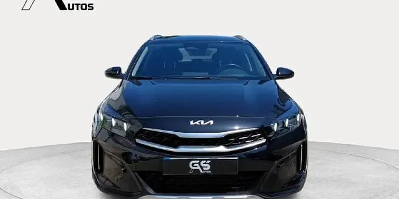 Usado Kia XCeed 101 CV (74 kW) 2024 Negro SUV
