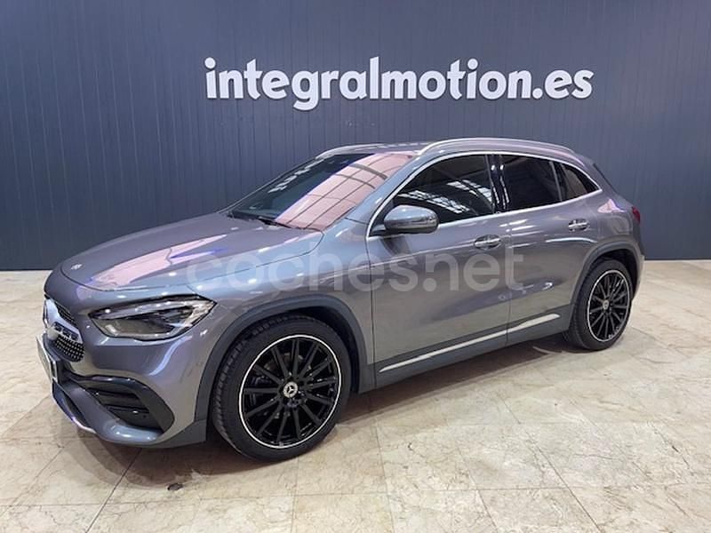 Usado Mercedes GLA200 163 CV (119 kW) 2020 Gris SUV