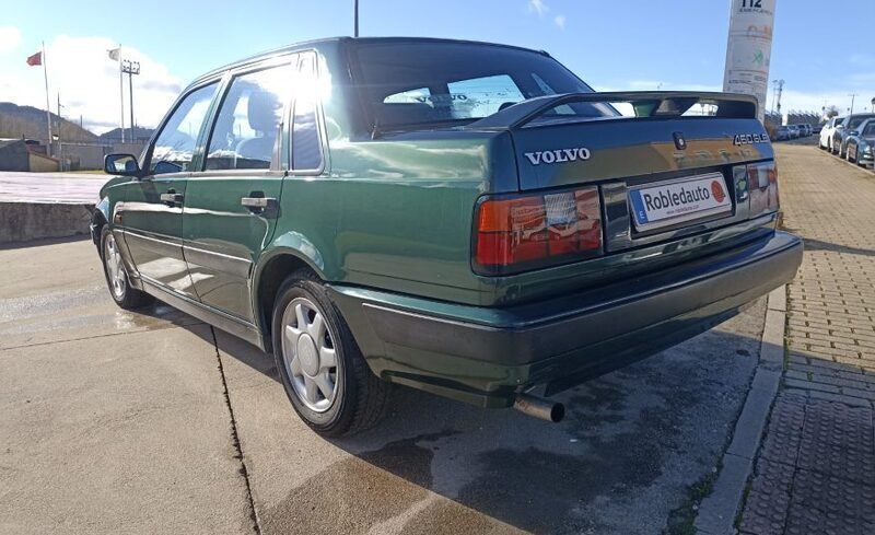 Usado Volvo 460 109 CV (80 kW) 1993 Verde oscuro Berlina