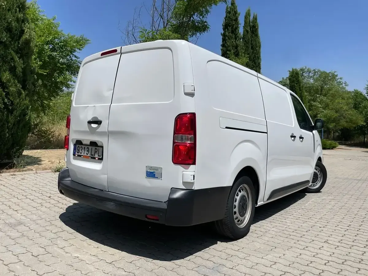 Usado Opel Vivaro-e Combi 100 kW (136 CV) 2021 Blanco Van