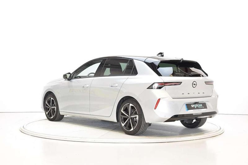 Usado Opel Astra S 131 CV (96 kW) 2025 Gris Utilitario