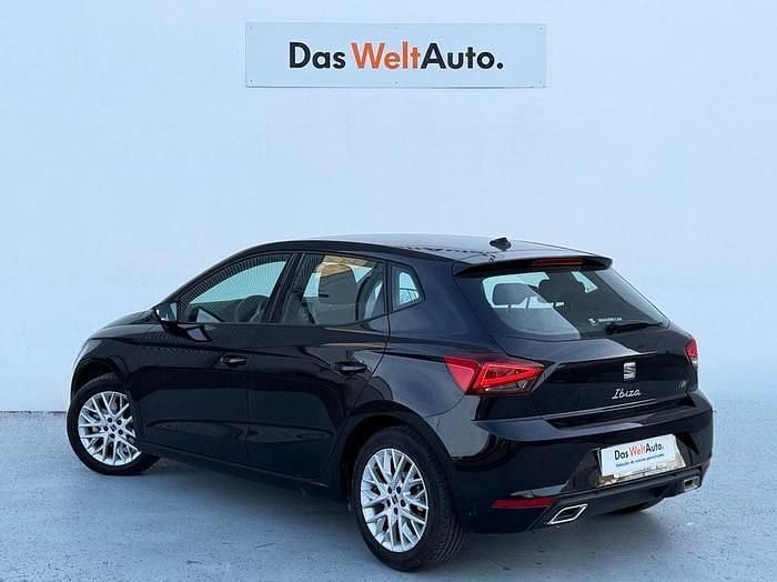 Usado Seat Ibiza FR 110 CV (80 kW) 2023 Negro Utilitario