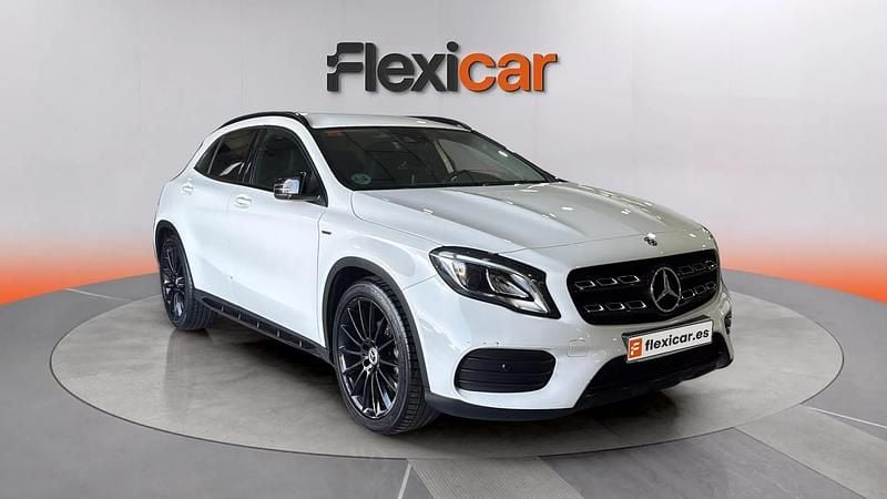 Usado Mercedes GLA200 156 CV (114 kW) 2019 Blanco SUV