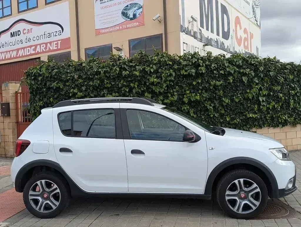 Usado Dacia Sandero 95 CV (69 kW) 2019 Blanco
