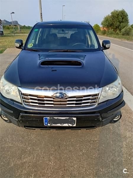 Negro Usado 2011 Subaru Forester Sport SUV | 6000 € - Imagen 1/4