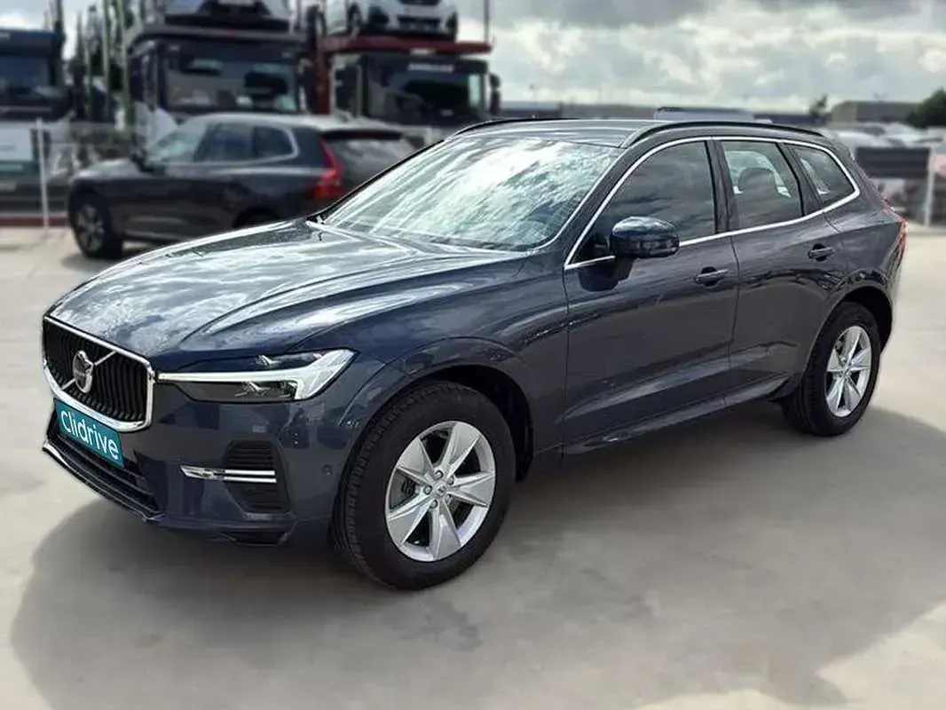 Usado Volvo XC60 Momentum 197 CV (144 kW) 2022 Azul SUV