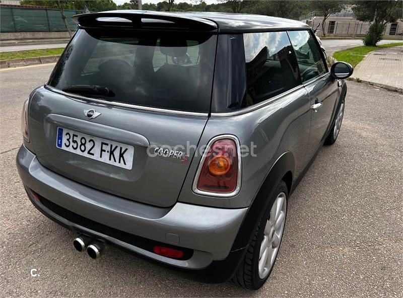Usado Mini Cooper S 175 CV (128 kW) 2007 Gris / plata Utilitario