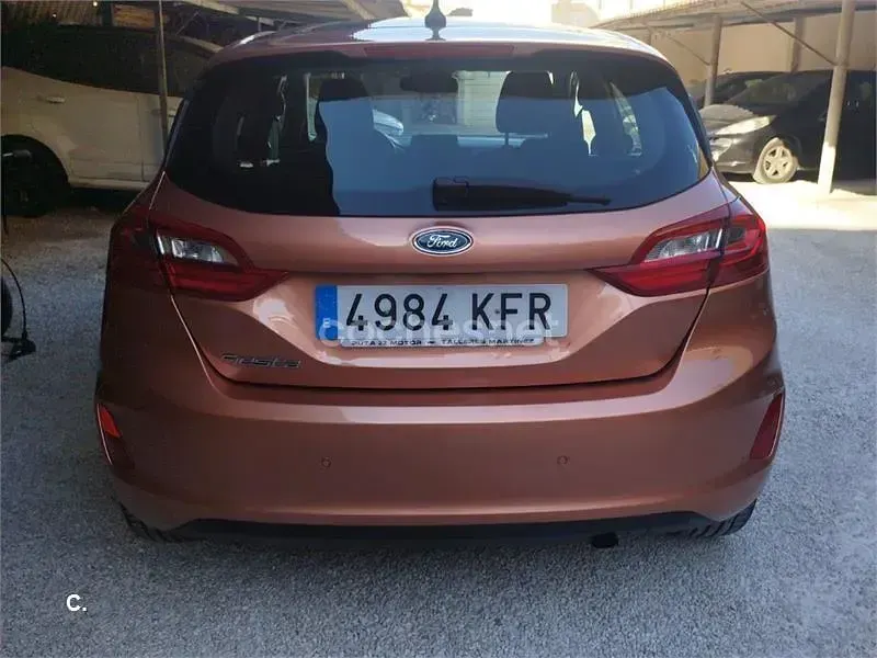 Usado Ford Fiesta Titanium 100 CV (73 kW) 2017 Granate Utilitario