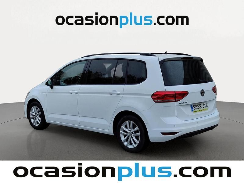 Usado VW Touran Advance 150 CV (110 kW) 2017 Blanco Monovolumen
