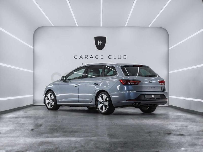 Usado Seat Leon FR 150 CV (110 kW) 2016 Gris / plata Familiar