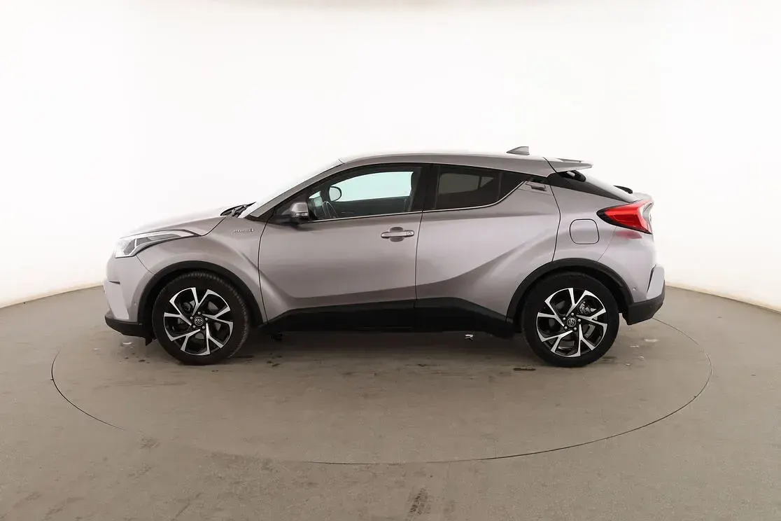 Usado Toyota C-HR Advance 122 CV (89 kW) 2018 Gris SUV