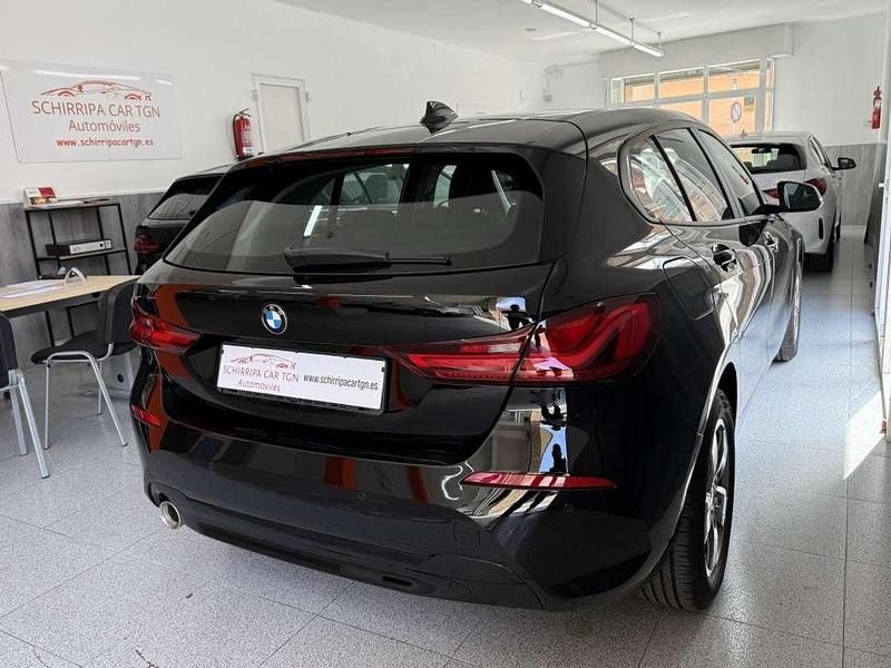 Usado BMW 118 136 CV (100 kW) 2022 Negro Utilitario