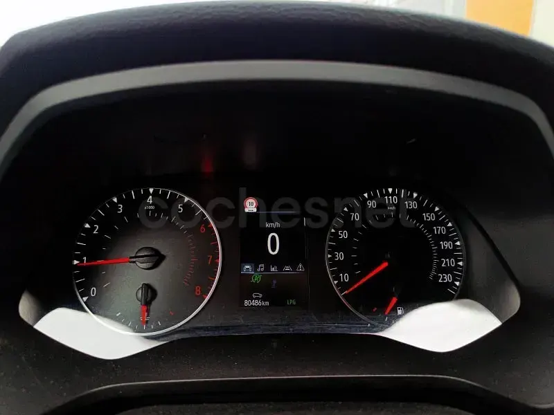 Usado Renault Captur Intens 100 CV (73 kW) 2022 Negro SUV