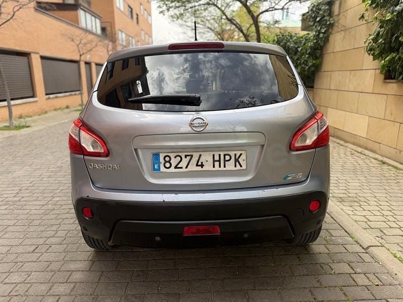 Usado Nissan Qashqai Acenta 130 HP (95 kW) 2013 Castanho SUV