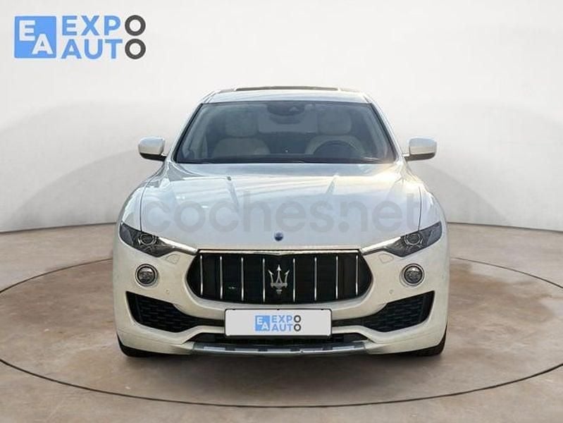 Usado Maserati Levante GranLusso 430 CV (316 kW) 2018 Blanco SUV