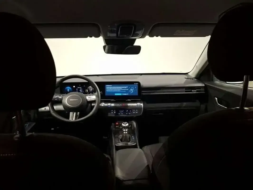 Usado Hyundai Kona 101 CV (74 kW) 2025 Blanco SUV