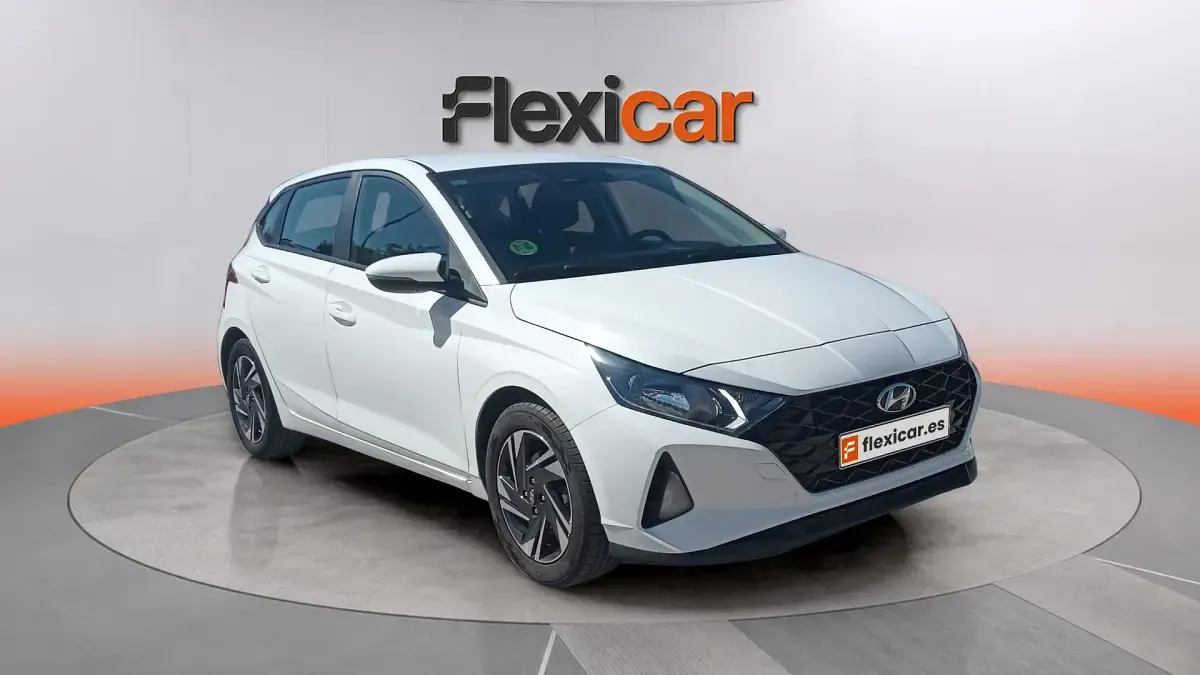 Usado Hyundai i20 101 CV (74 kW) 2021 Blanco Utilitario