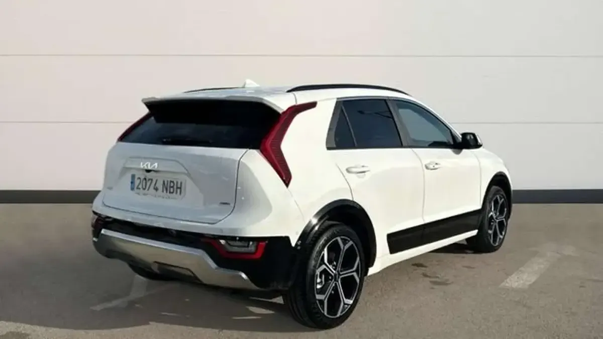 Usado Kia Niro 129 CV (94 kW) 2025 Blanco SUV