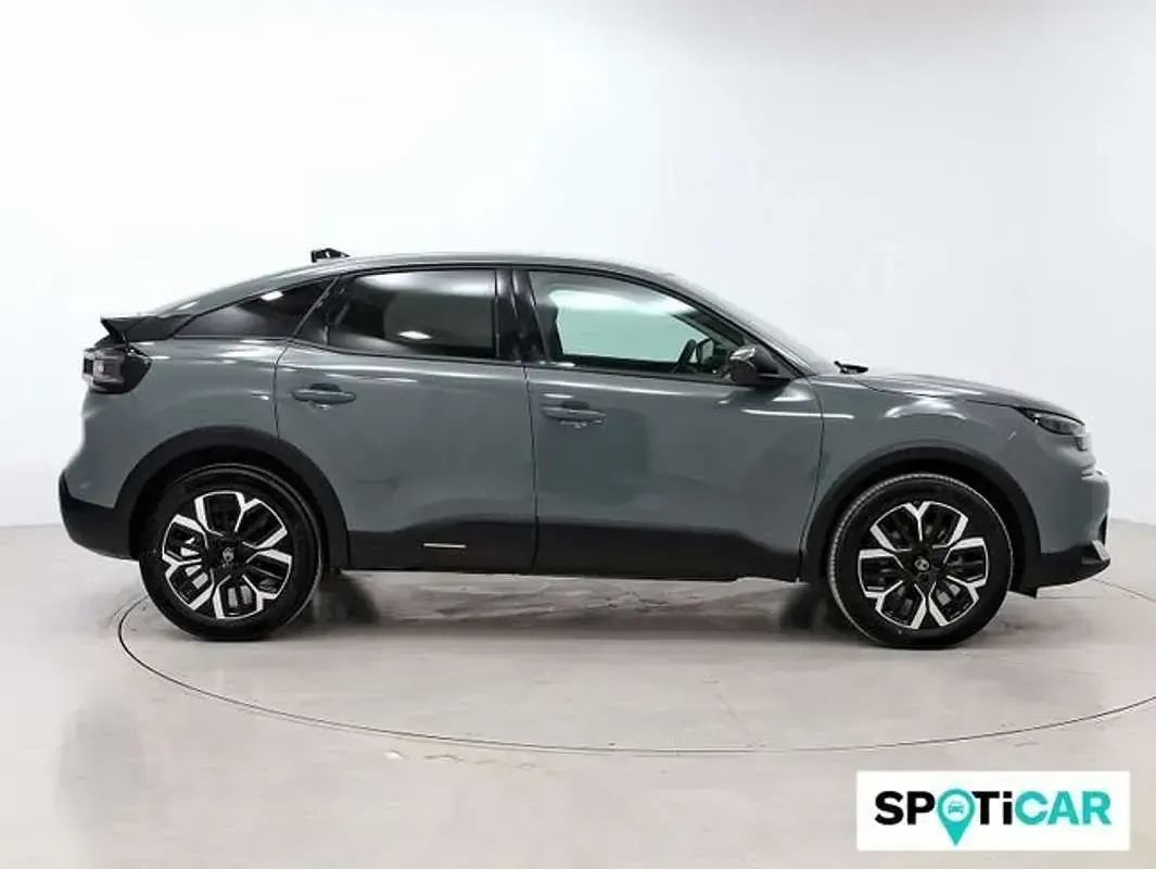 Nuevo Citroën C4 131 CV (96 kW) 2026 Verde SUV