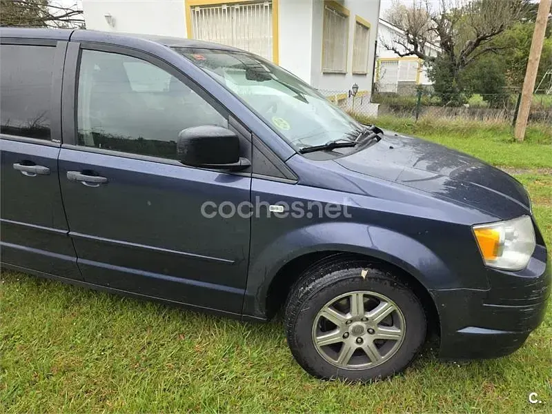 Usado Chrysler Grand Voyager 150 CV (110 kW) 2009 Azul Monovolumen