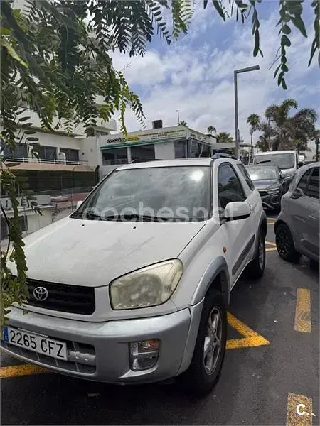Usado Toyota RAV4 Luna 125 CV (91 kW) 2003 Blanco SUV