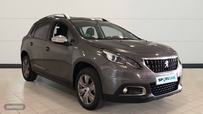 Usado Peugeot 2008 Style 100 CV (73 kW) 2018 Gris SUV
