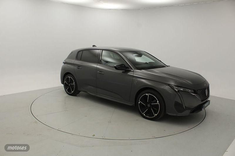 Gris Usado 2024 Peugeot 308 GT Berlina | 32.500 € (Caro) - Imagen 1/4