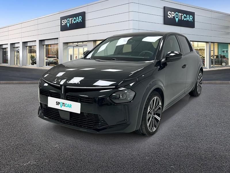 Negro Usado 2025 Lancia Ypsilon Utilitario | 21.900 € - Imagen 1/4