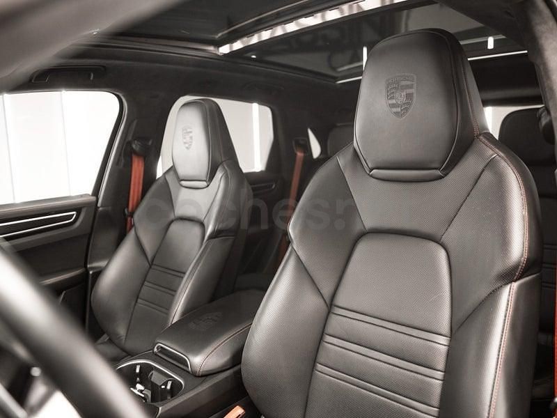 Usado Porsche Cayenne GTS 460 CV (338 kW) 2021 Negro SUV
