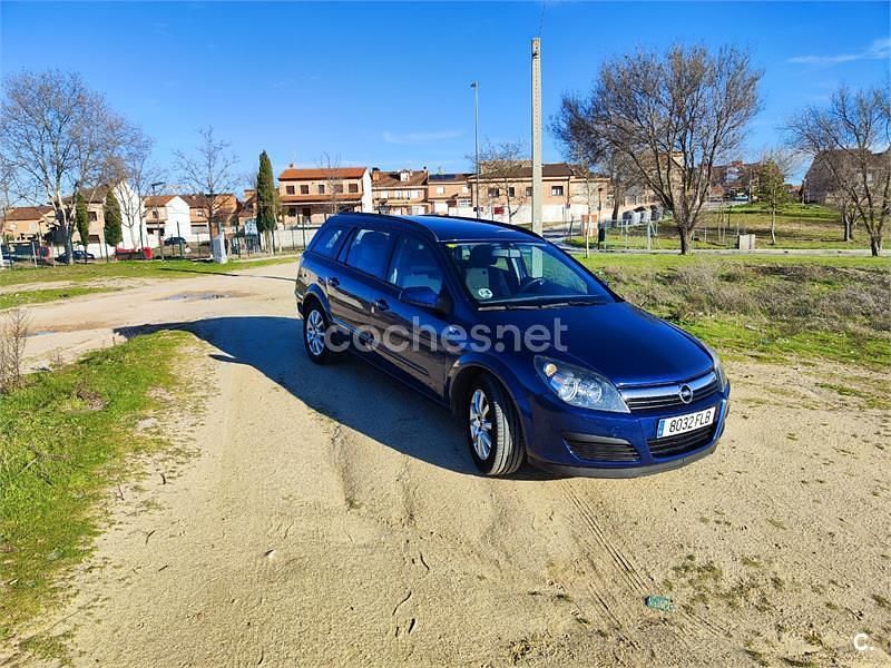 Usado Opel Astra Enjoy 100 CV (73 kW) 2007 Azul Familiar