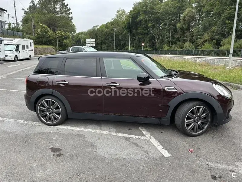 Usado Mini Cooper Clubman 136 CV (100 kW) 2019 Granate Familiar
